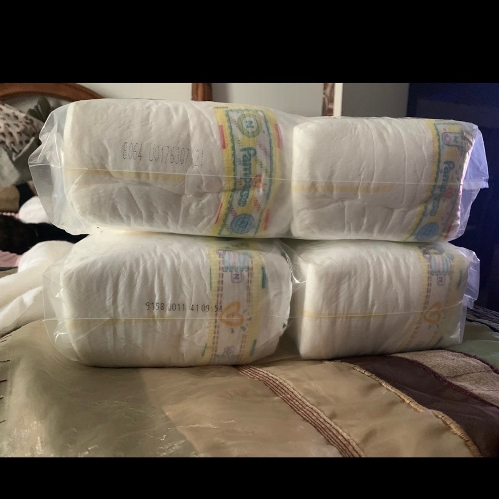 Pampers